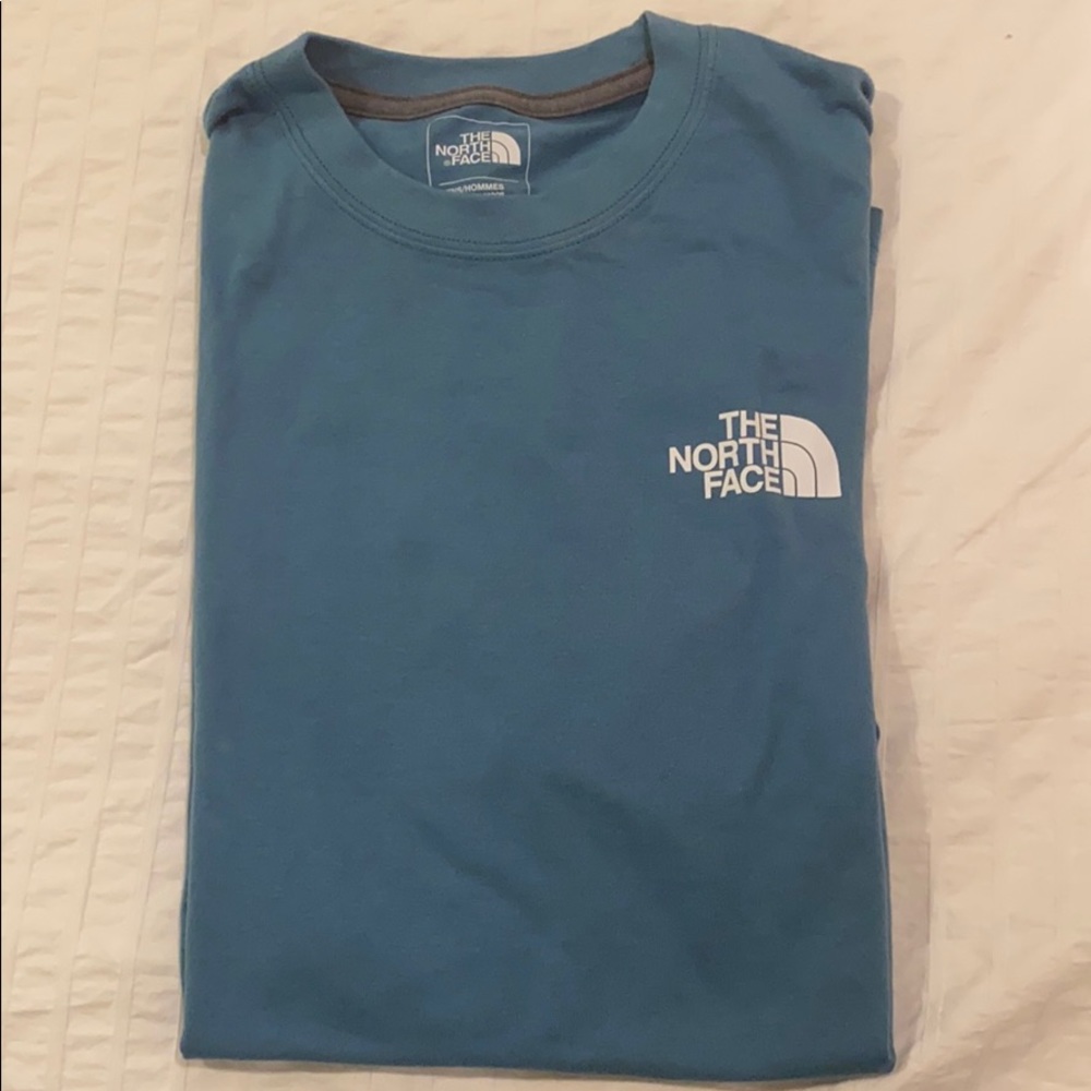 north face shirt new with out tags
